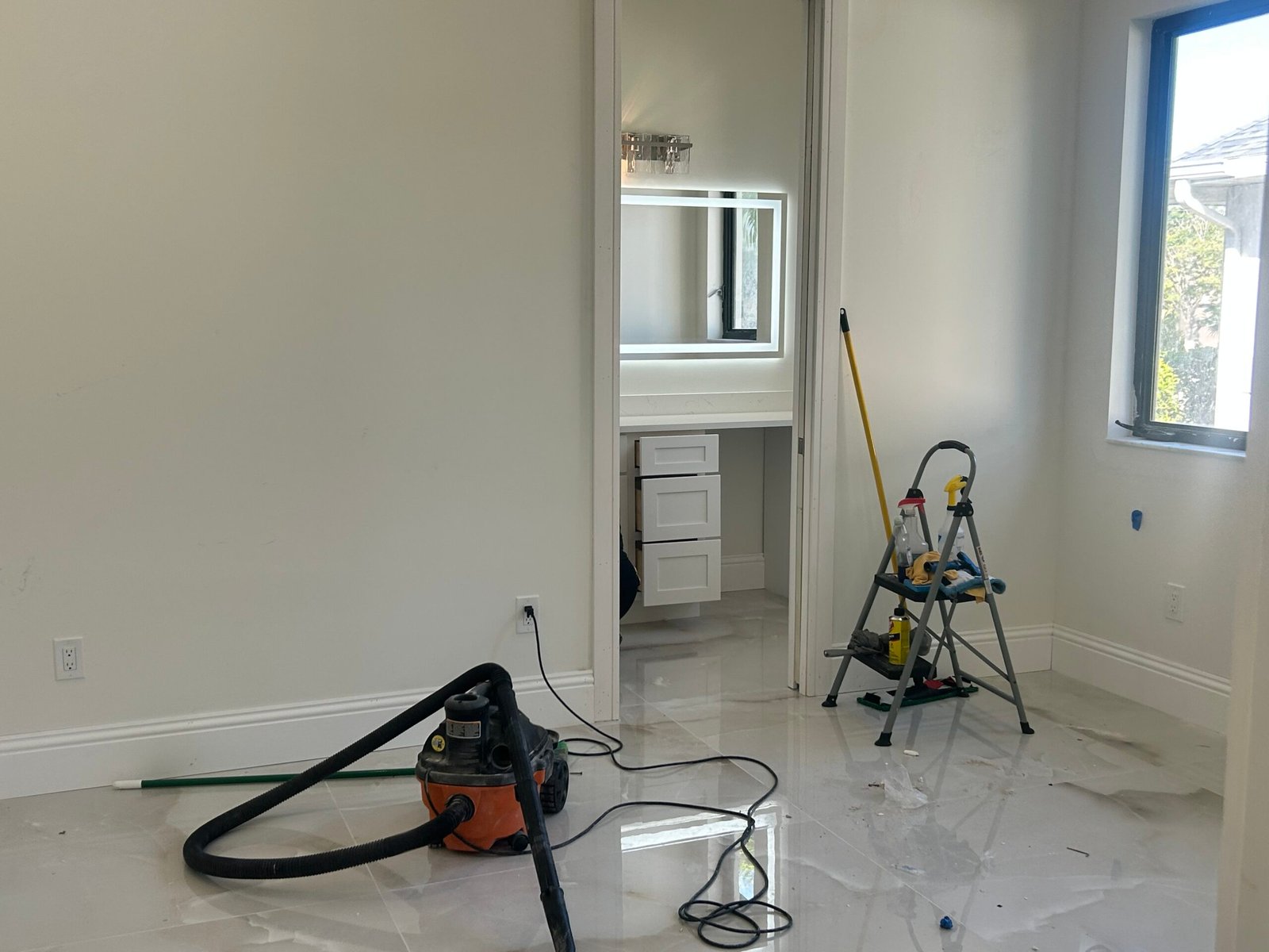 Phase 2: Detailed room-by-room cleaning